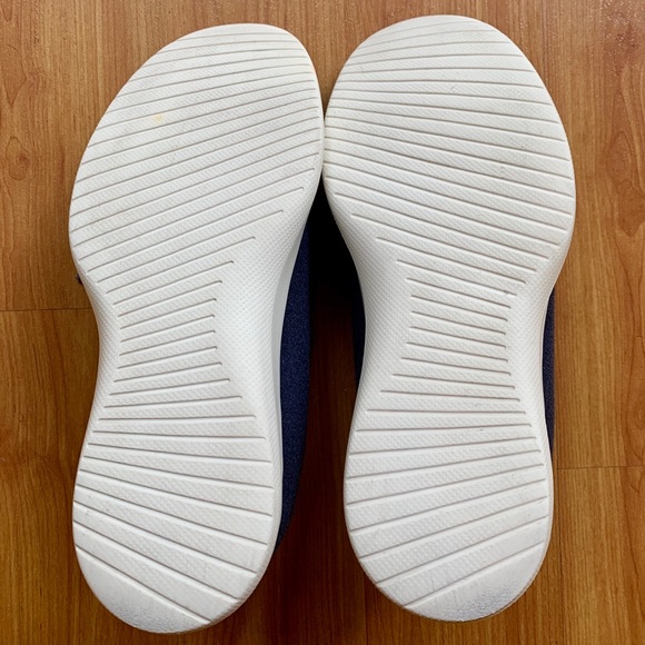 Allbirds Wool Runners - Picture 5 of 5